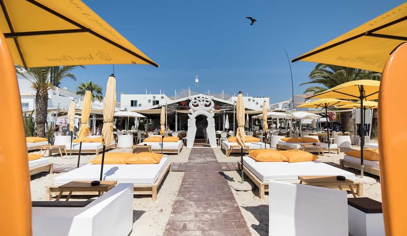 USHUAIA - THE BEACH EXTERIOR